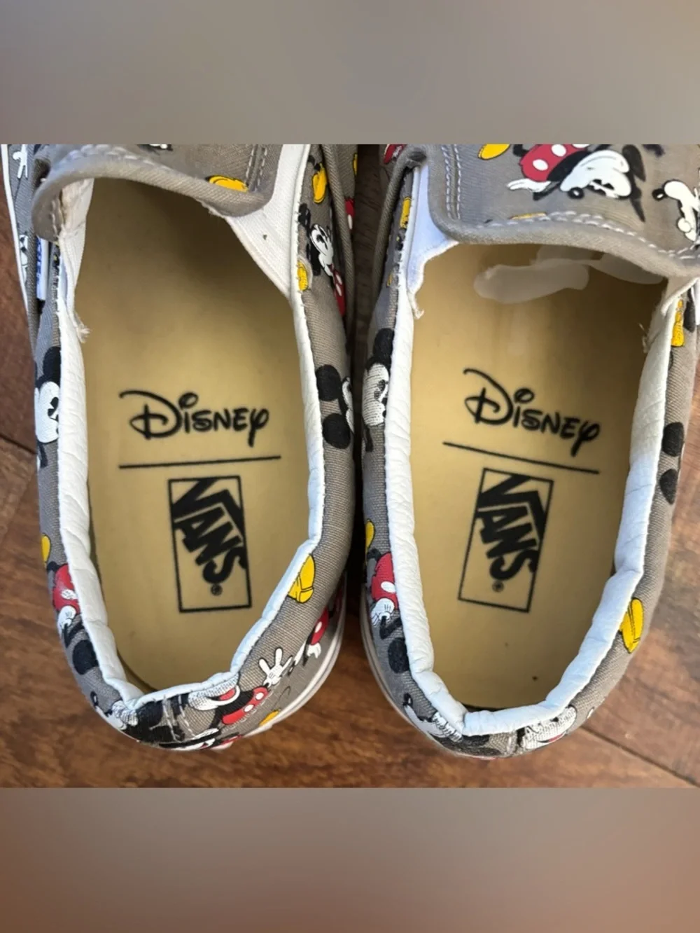 Vans x Disney Mickey Mouse classic  slip on shoes Sz 10 men