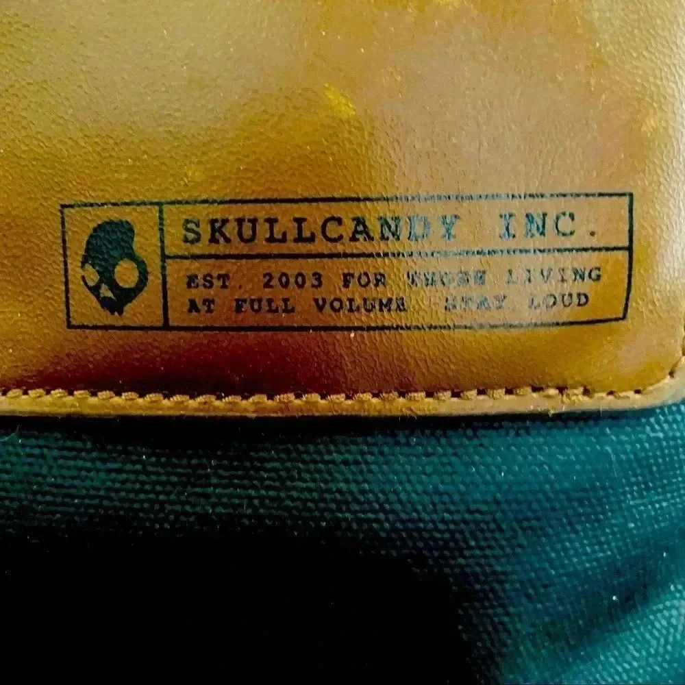Skullcandy pre loved