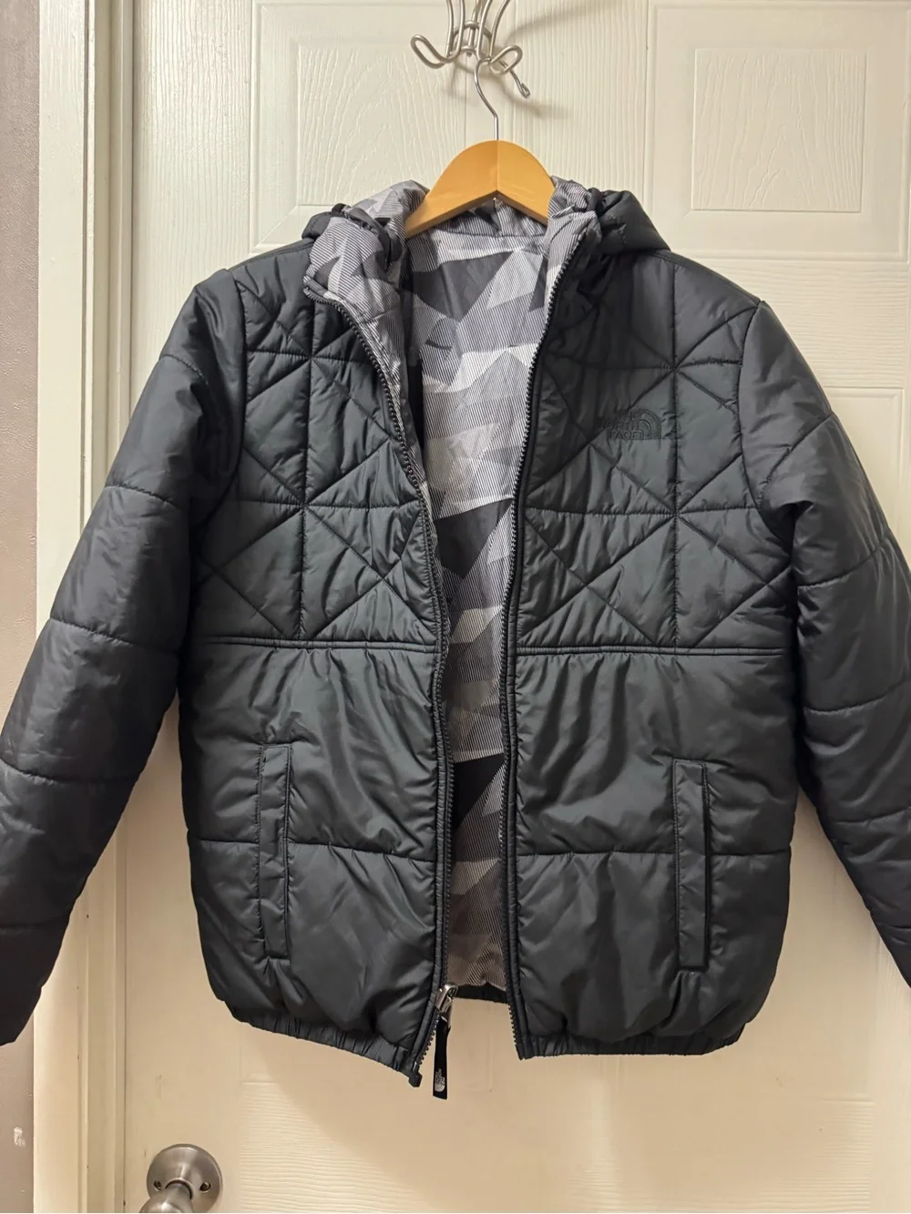 The North Face Men’s Black Quilted Hooded Puffer Jacket