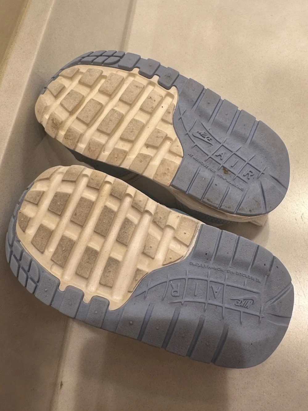 Nike lightweight kids