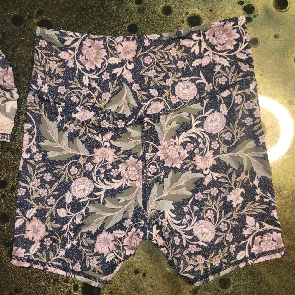 Free People reposhing this