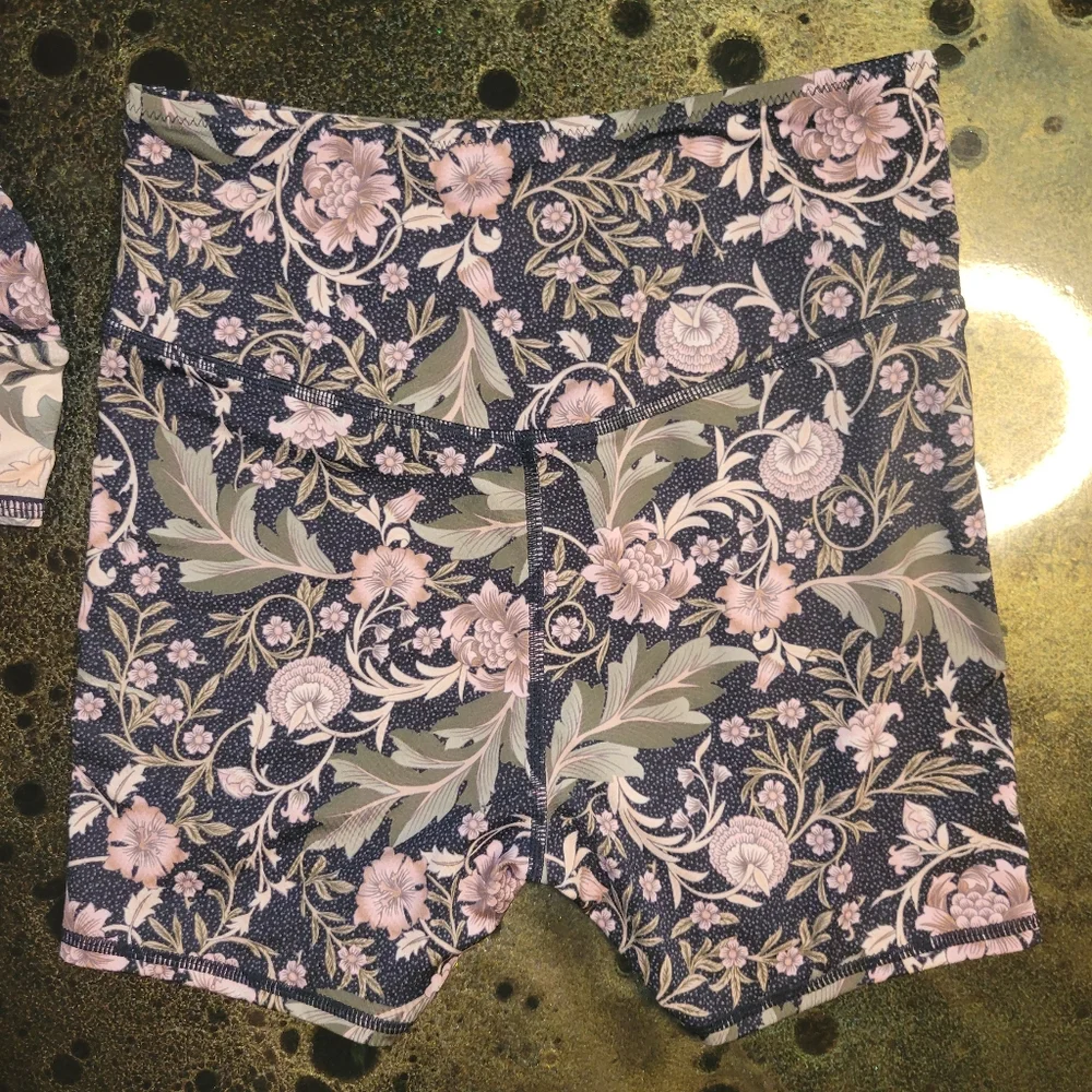 Free People reposhing this
