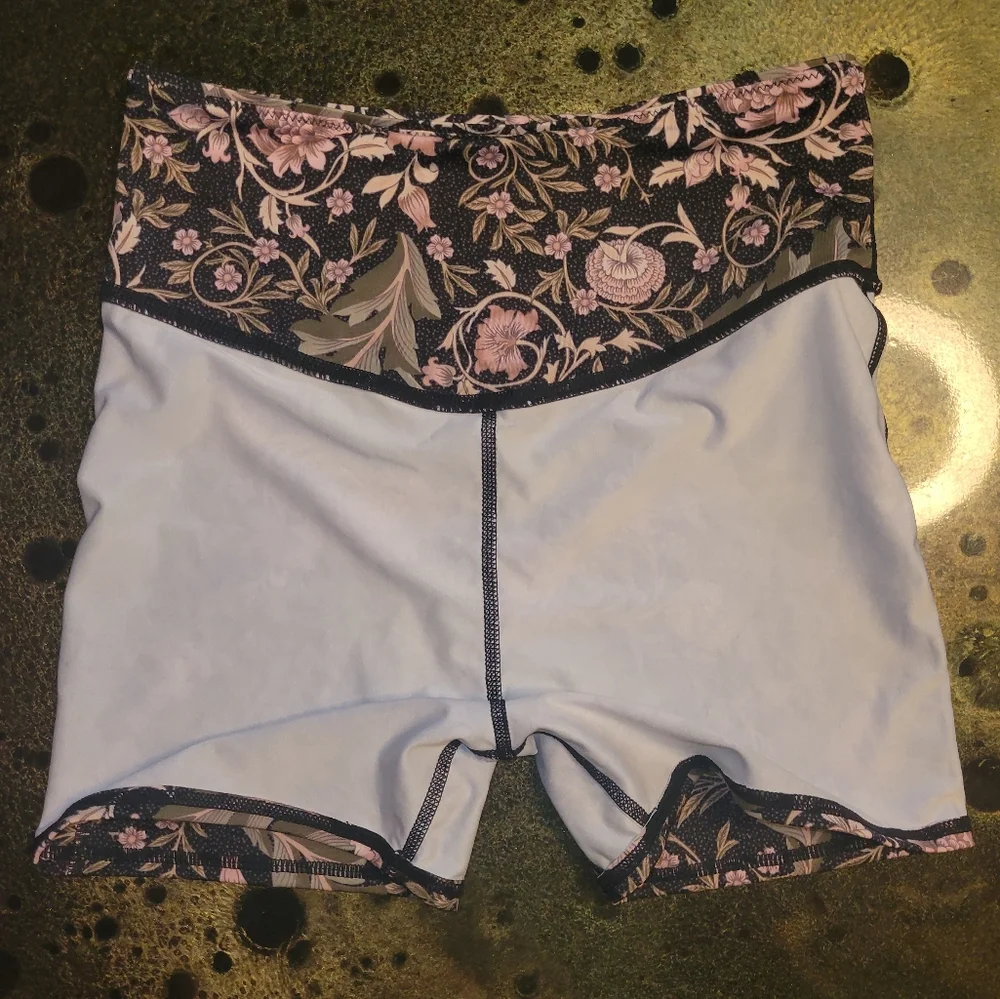 Free People reposhing this