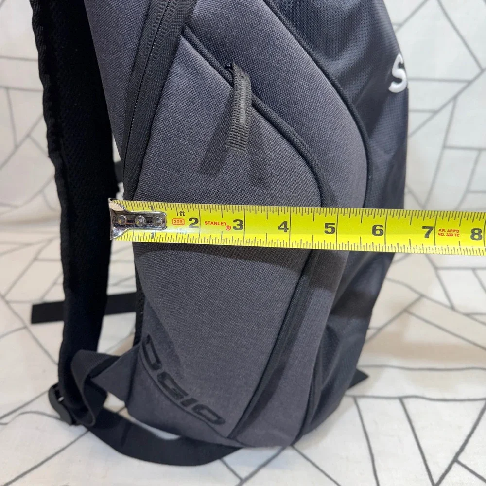 OGIO mesh straps