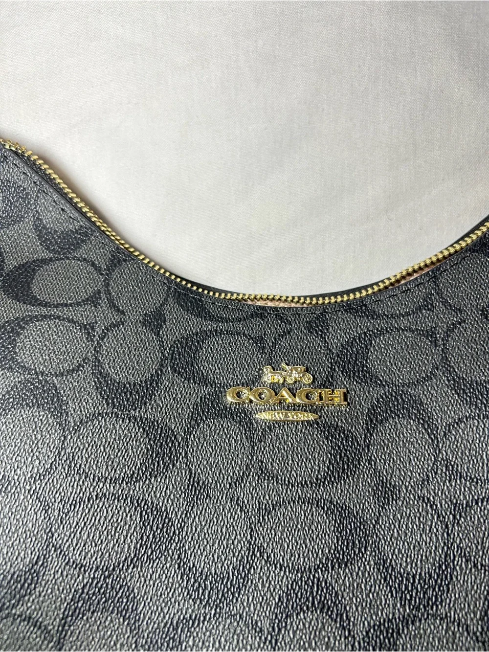 Coach classic shoulder