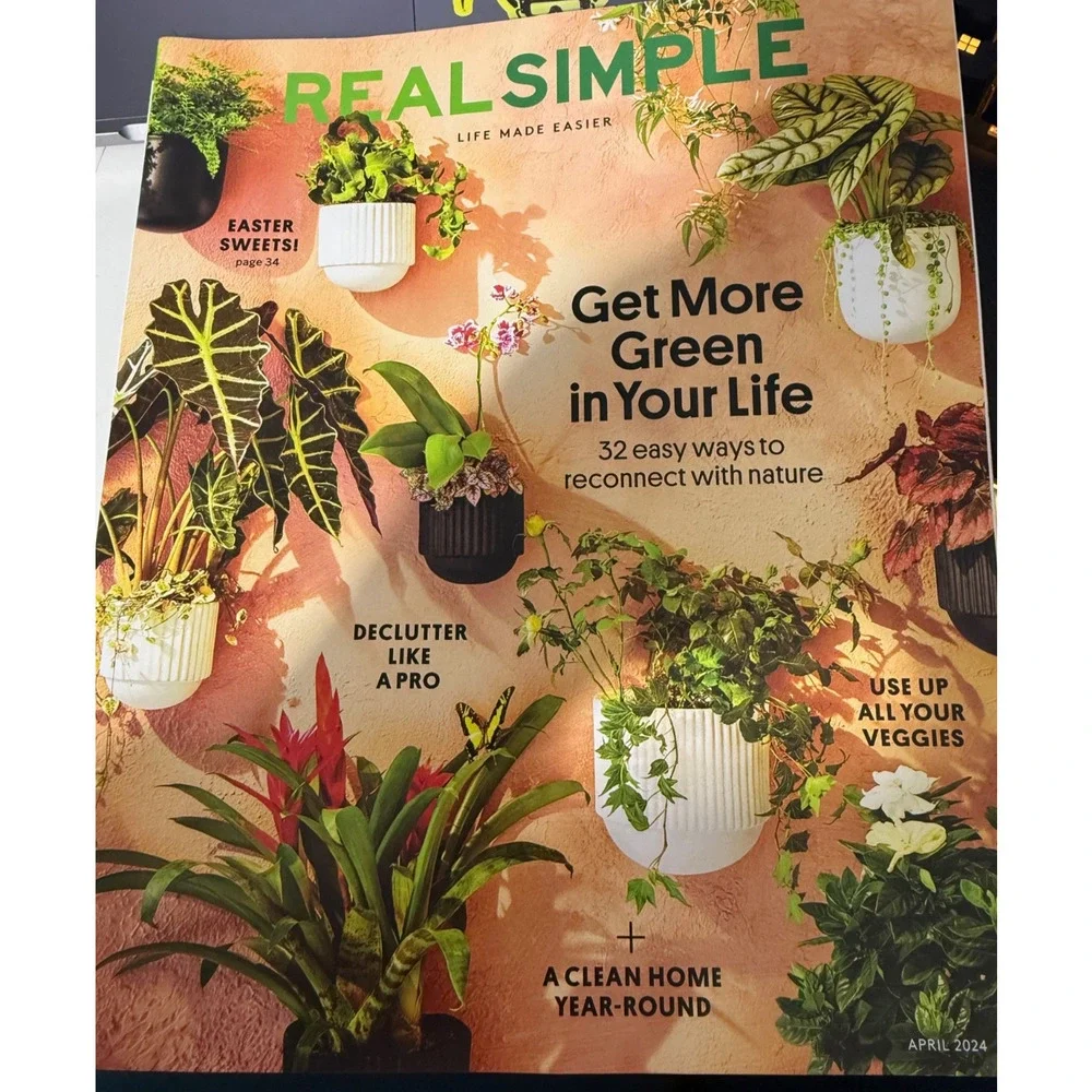 Real Simple issue room ***