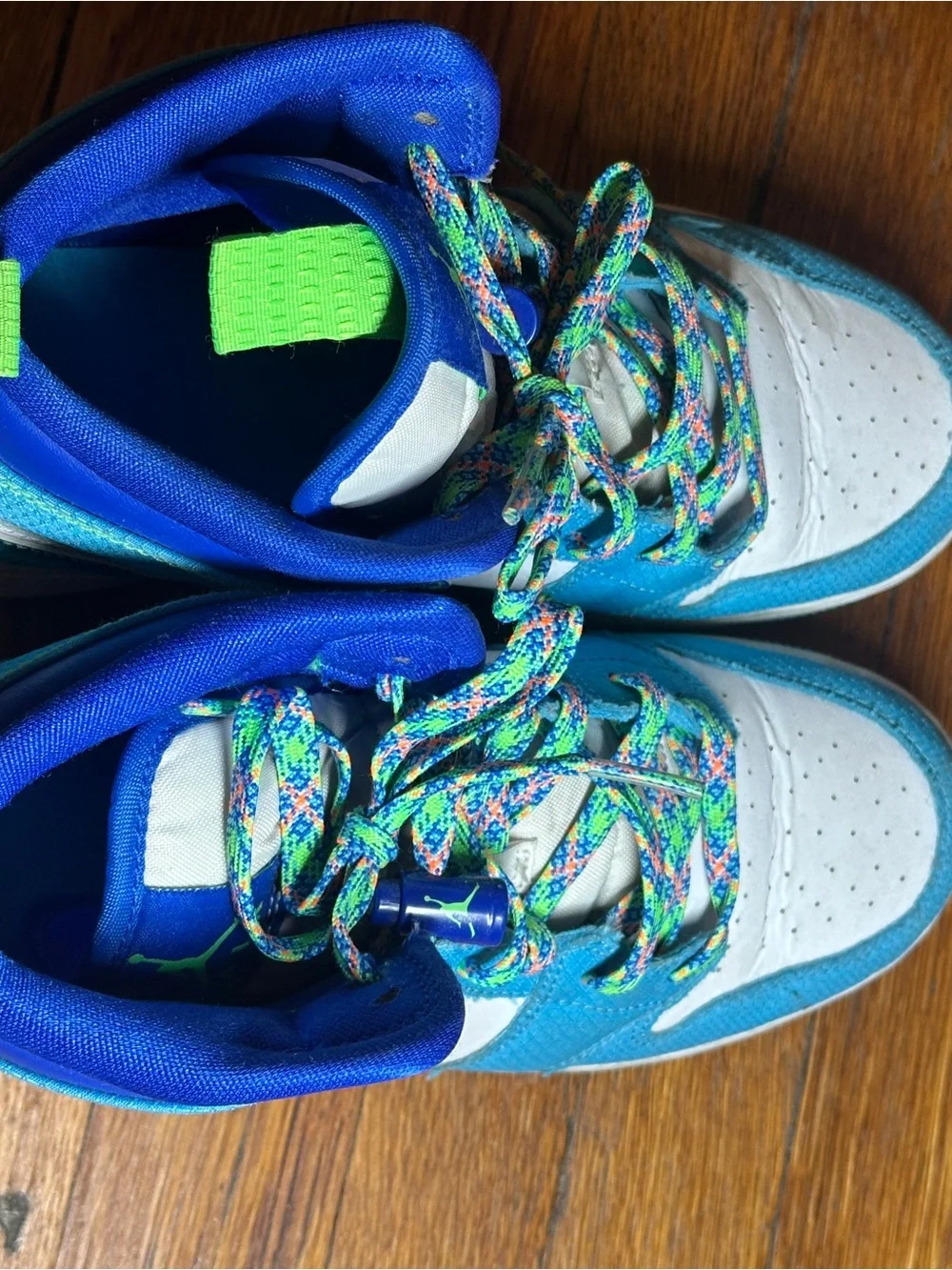 Jordan vibrant teal
