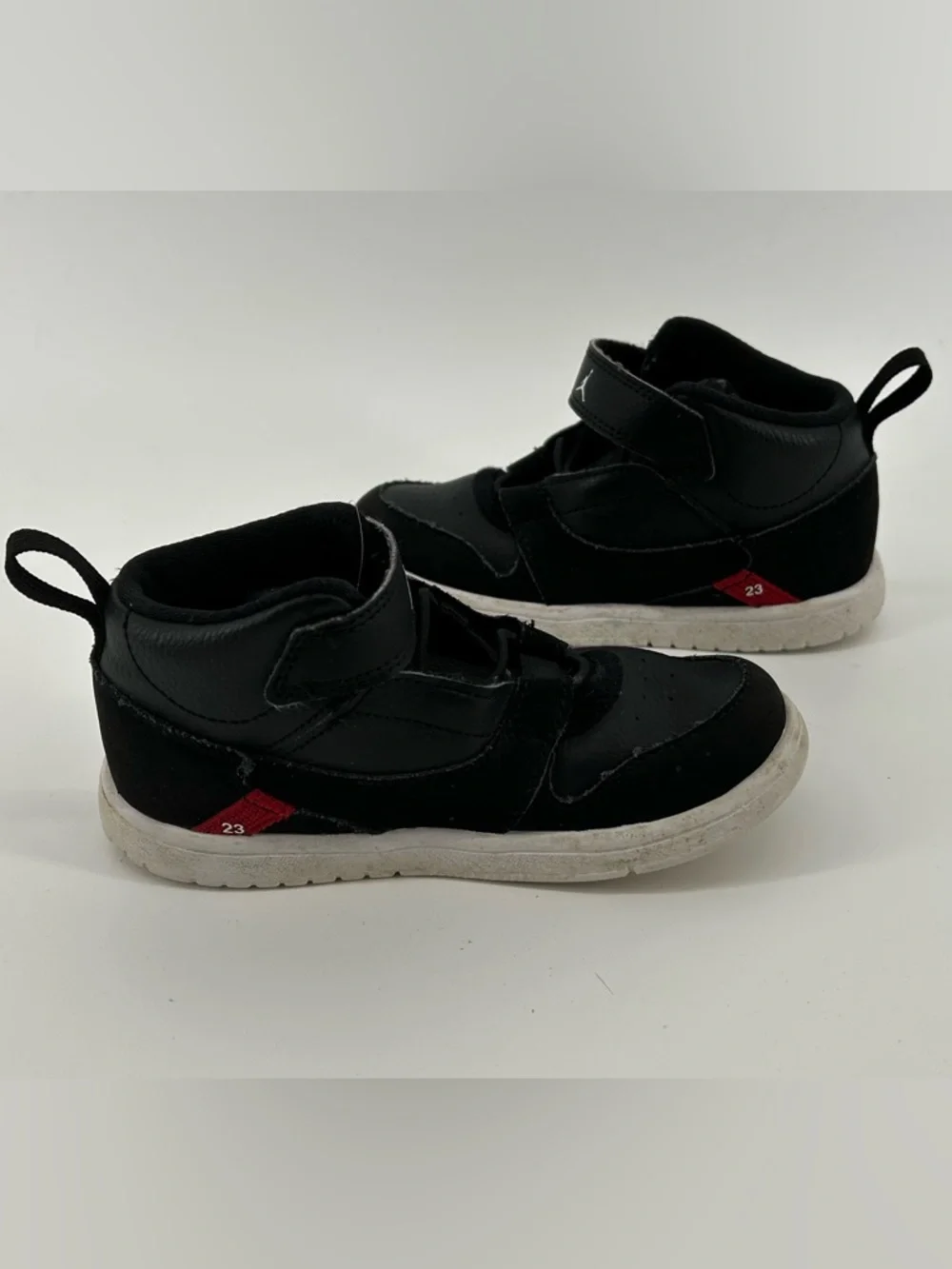 Jordan Fadeway black hightop sneakers for kids