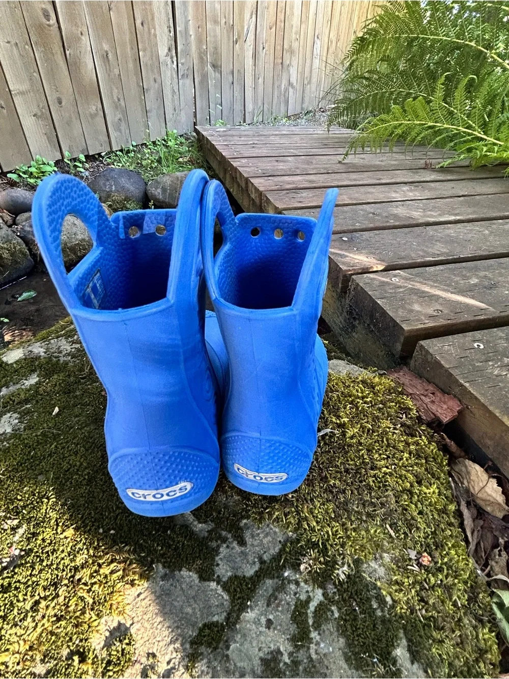 CROCS - Kids Blue Lightning Rain Boots with Cloud Detail