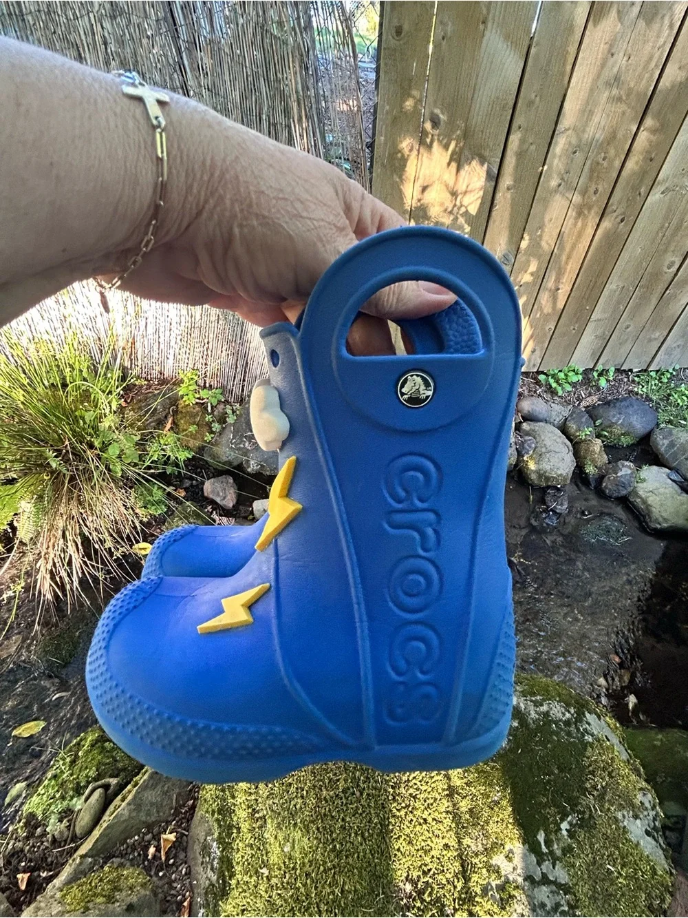CROCS - Kids Blue Lightning Rain Boots with Cloud Detail