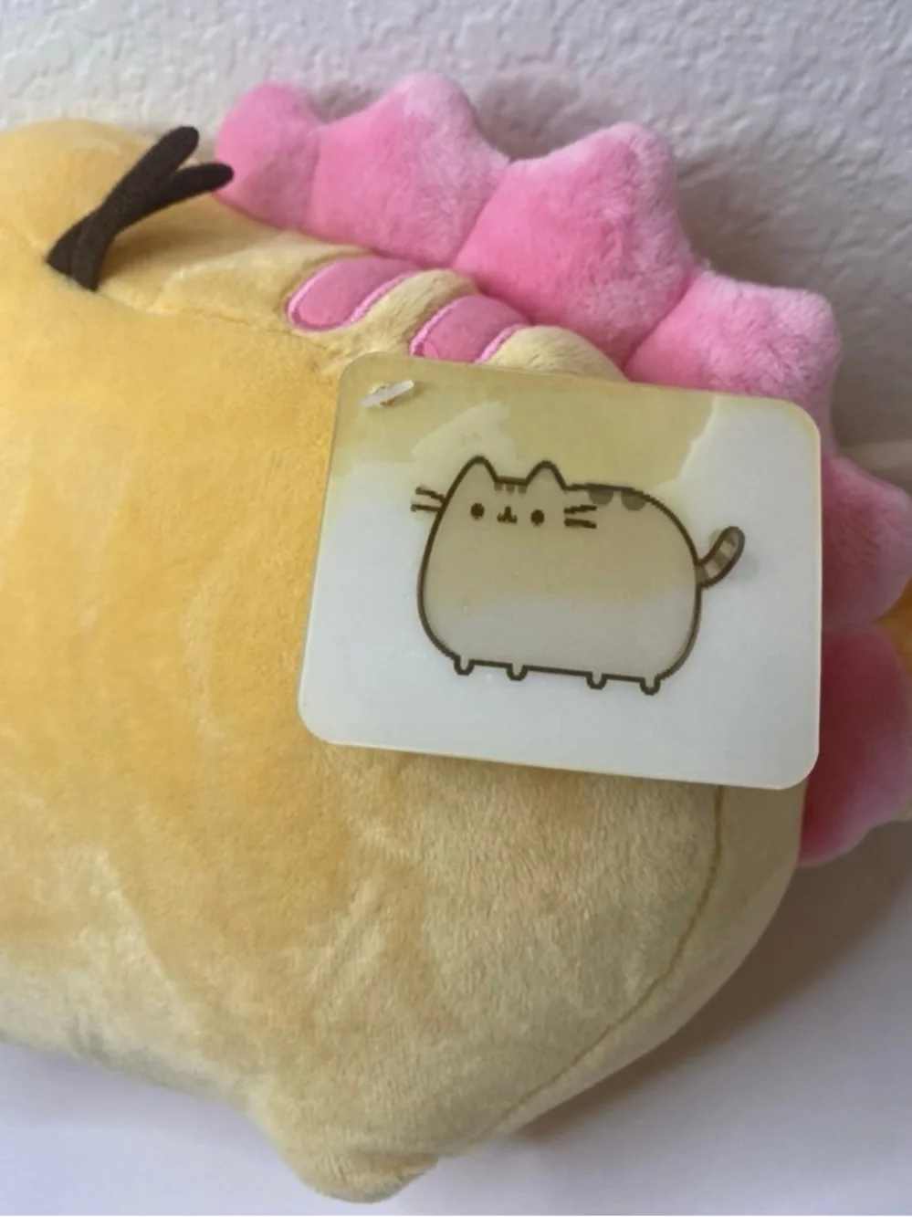 Gund tag still