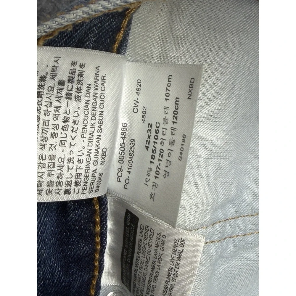 Levi's 505 Mens 42x32 Jeans Regular Fit Straight Leg Mid-Rise Cowboy Y2K