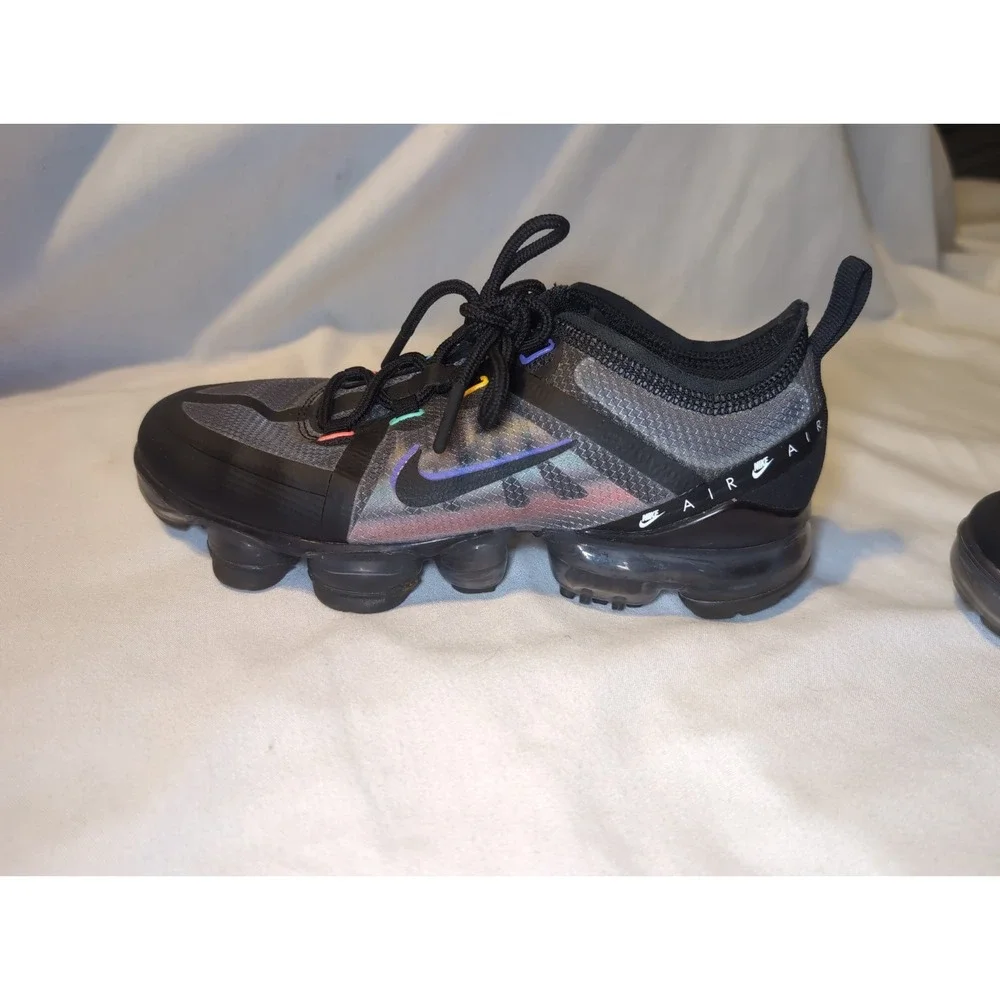 Nike Air VaporMax Synthetic Low Top Sneakers  Shoes/Black/Multicolor Size 5Y