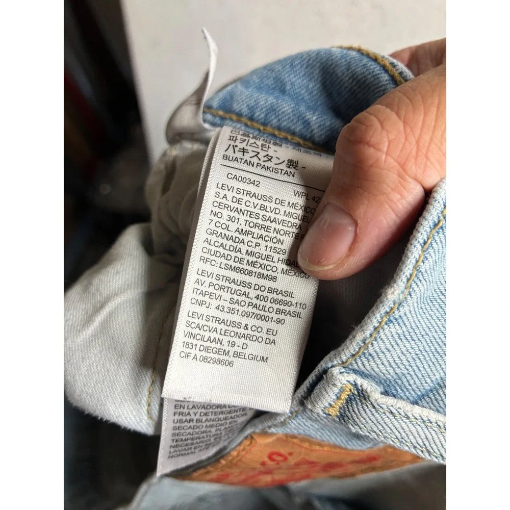 Levis levis 514