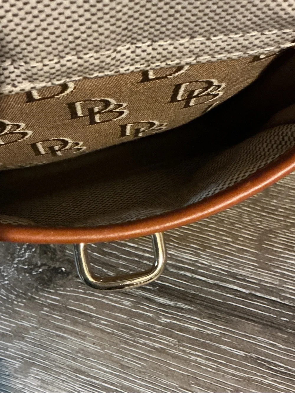 Dooney & Bourke Signature Letter Carrier Crossbody Bag Cocoa Body Tan Leather