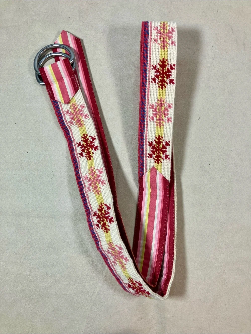 Vtg L.L. Bean Women's Needlepoint Belt Pink Red Snowflakes Apres Ski Cabincore