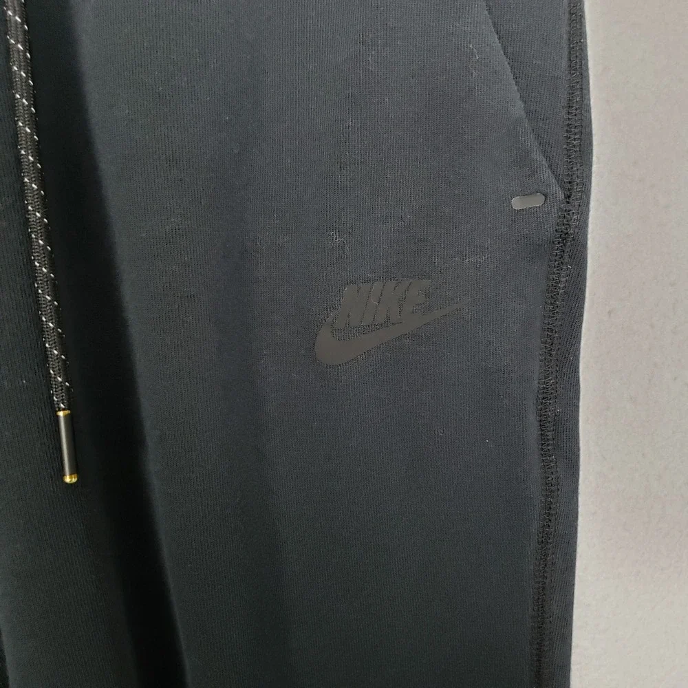 Nike tech fleece