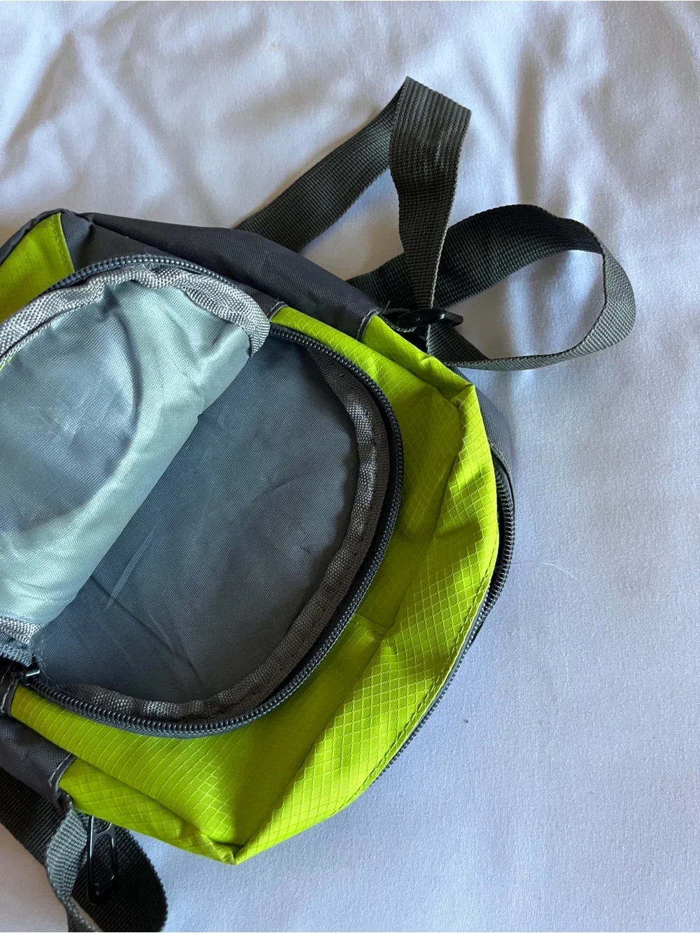Nike Crossbody Messenger Shoulder Bag Neon Lime Green Grey Nylon 80s Vintage