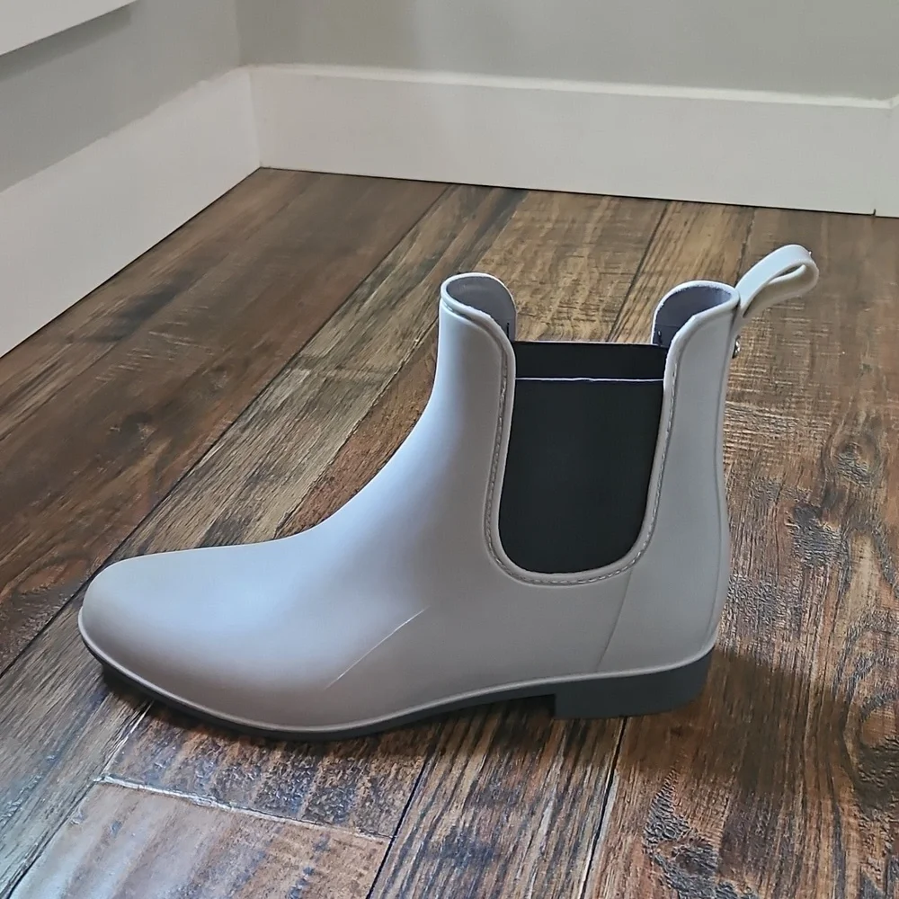Sam Edelman step out