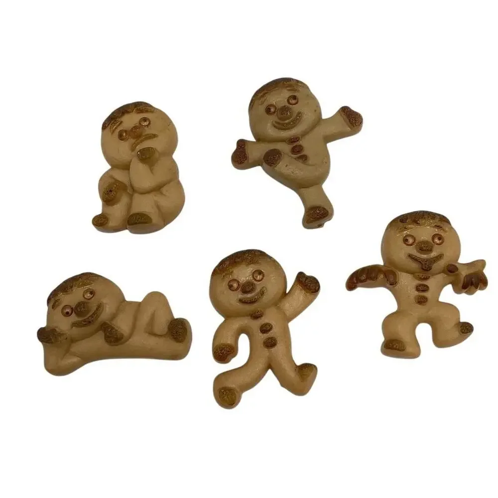 Vintage Gingerbread Man Magnets Set of 5‎ Holiday Decor Multicolor