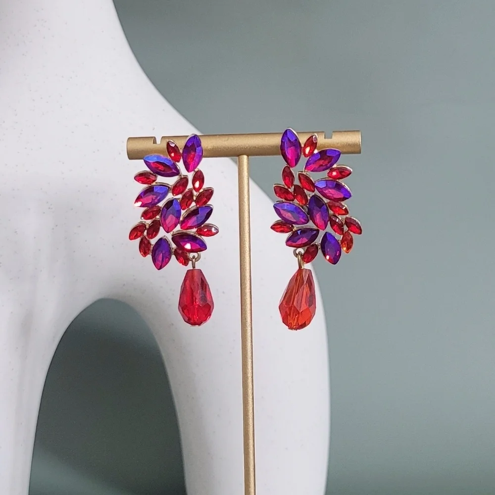 N/A drop crystal earrings
