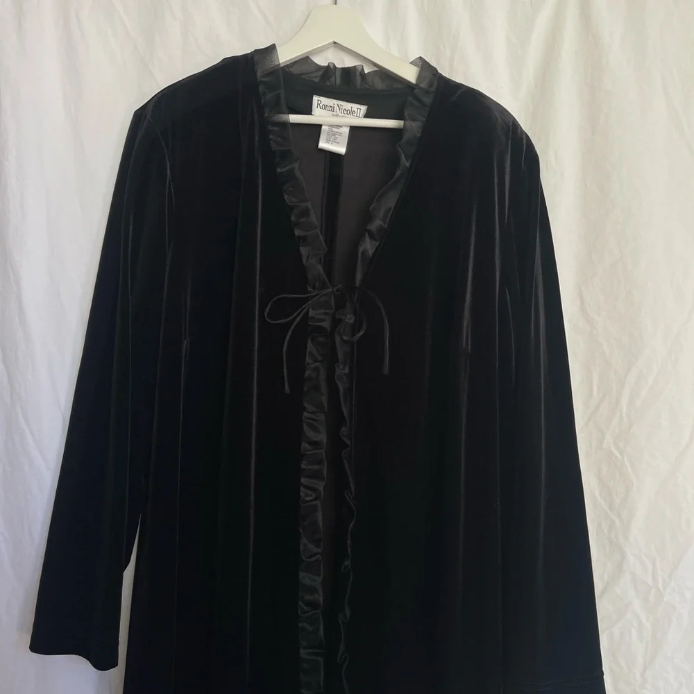 Vintage Ronni Nicole Velvet Ruffle Trim Duster kimono Romantic Gothic Size X3