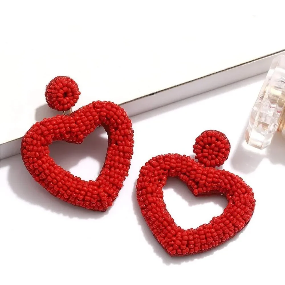 Beaded Heart Dangle Earrings ❤️