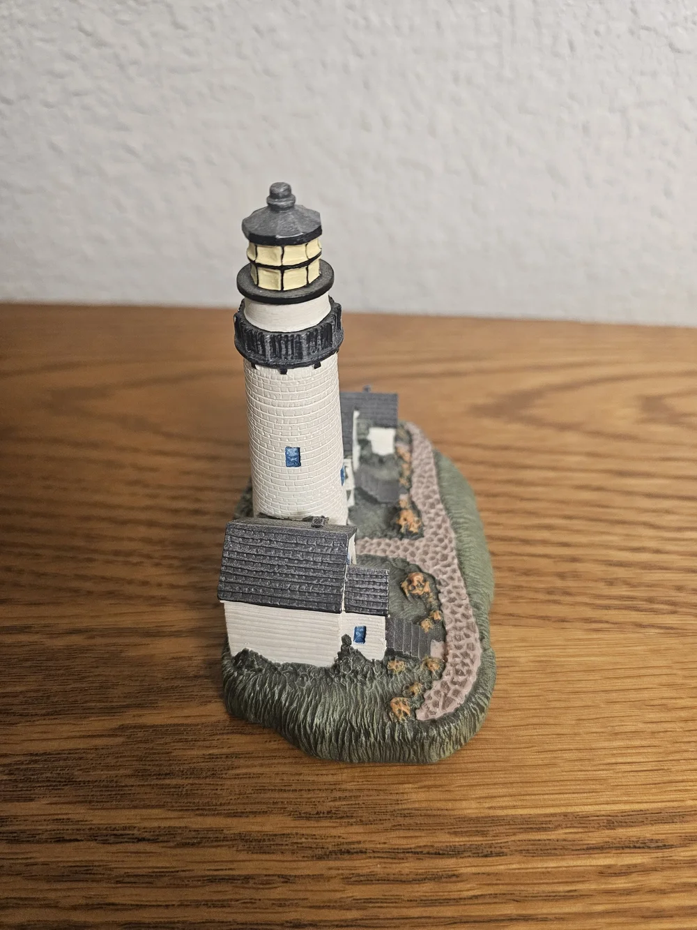 Spoontiques bring piece