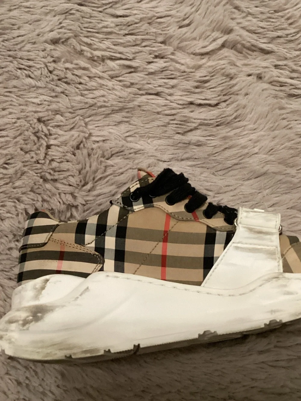 Burberry authentic stylish