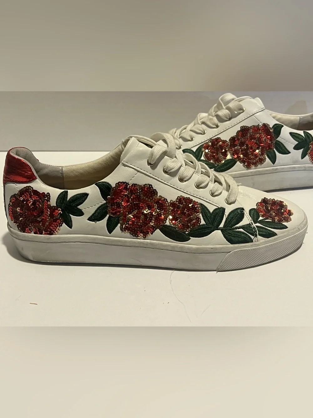 INC International Concepts Floral Sequin Sneakers White Red Women’s Size 8