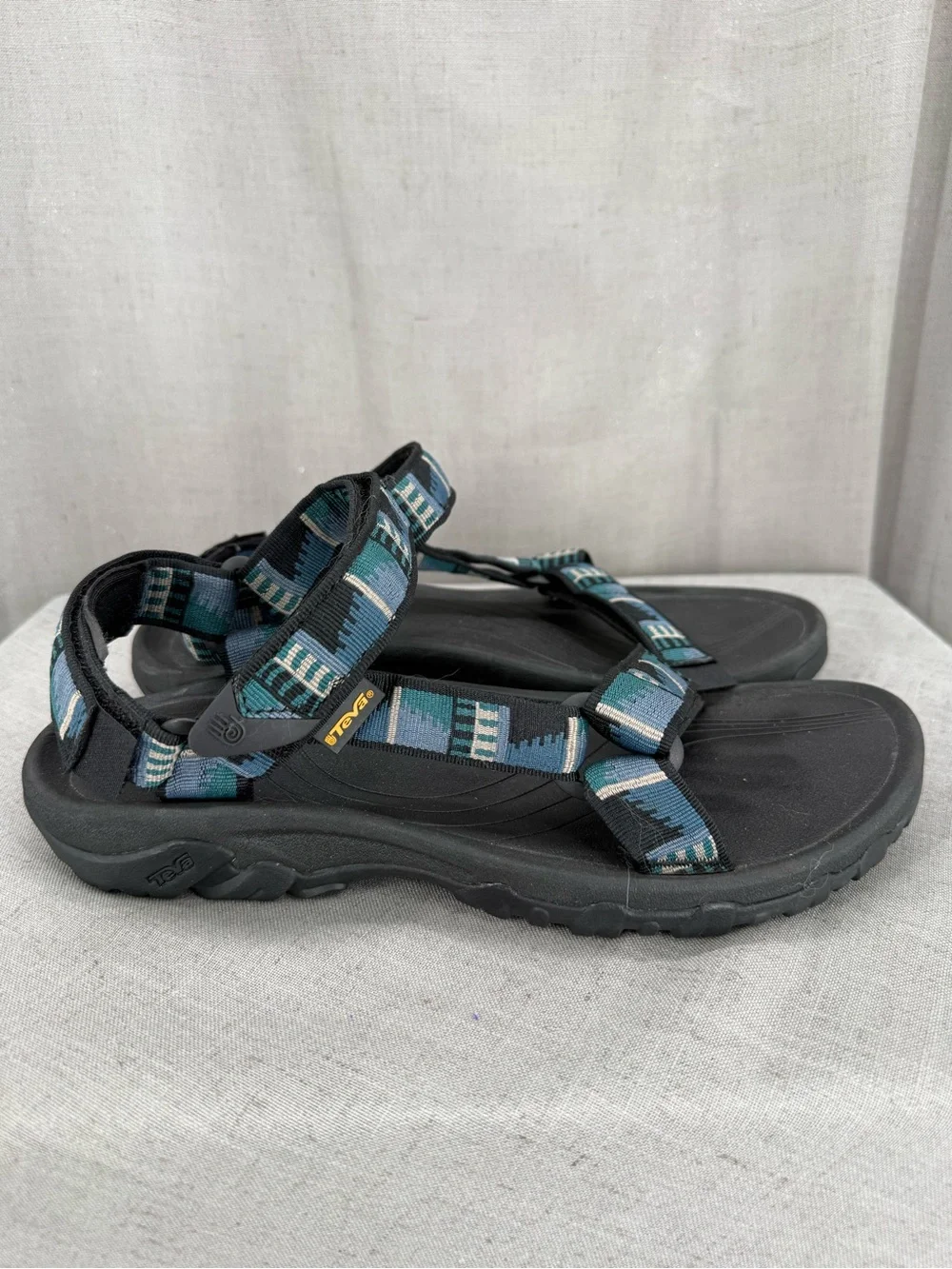 Teva men hurricane