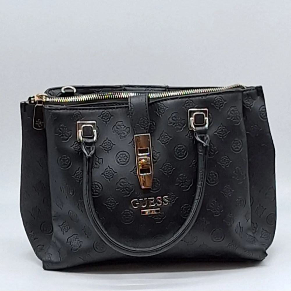Guess‎ Peony Satchel Purse