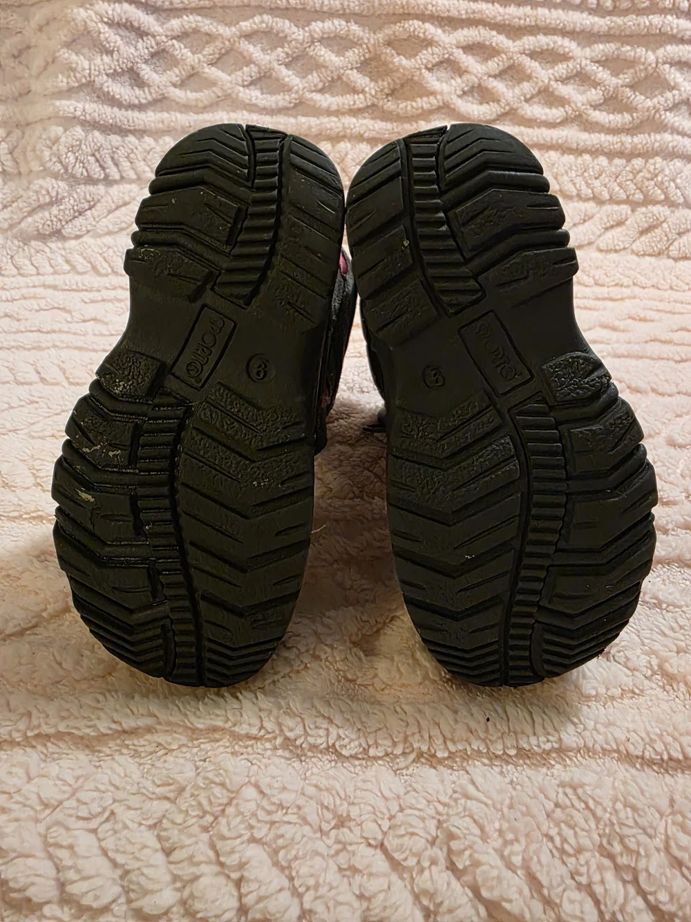 Sporto Kids Black and Burgundy Insulated Snow Boots
