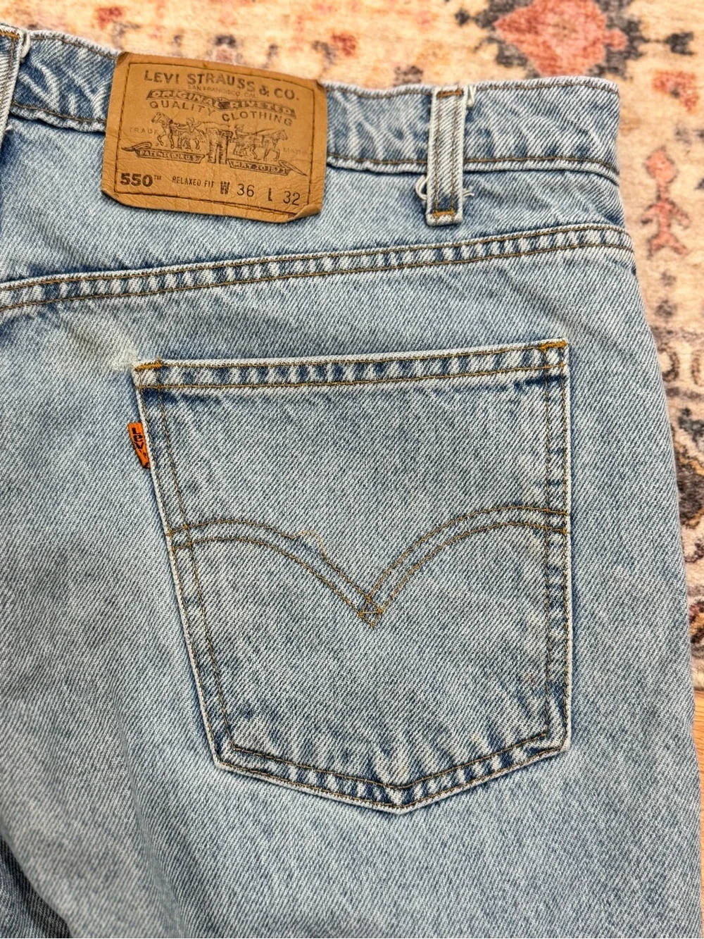 VTG Levi’s 550 | 100% Cotton RELAXED FIT | Men’s Jeans ~ Size W36 L32