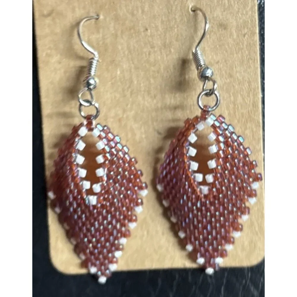 Peyote Leaf Earrings‎ Reddish Iridescent