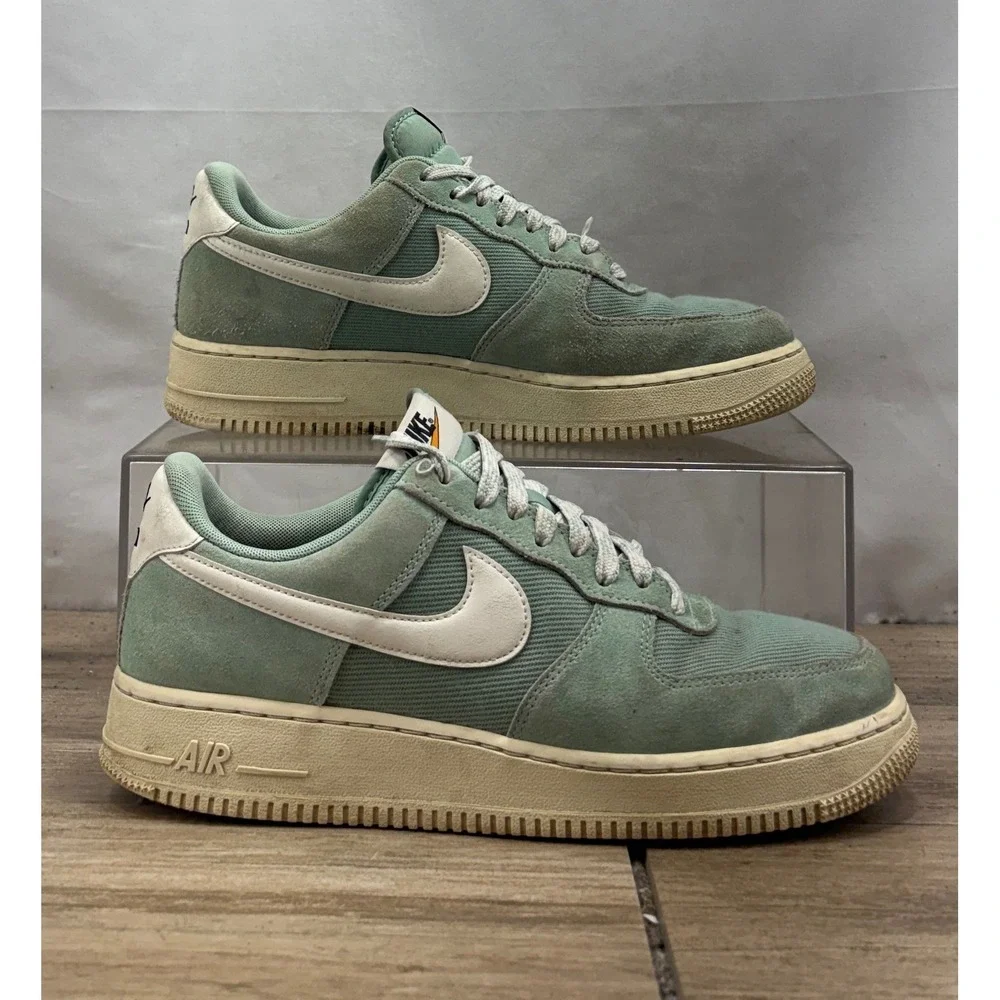 Nike‎ Air Force 1 Low Sage Green Suede White Swoosh Men's Size 8.5