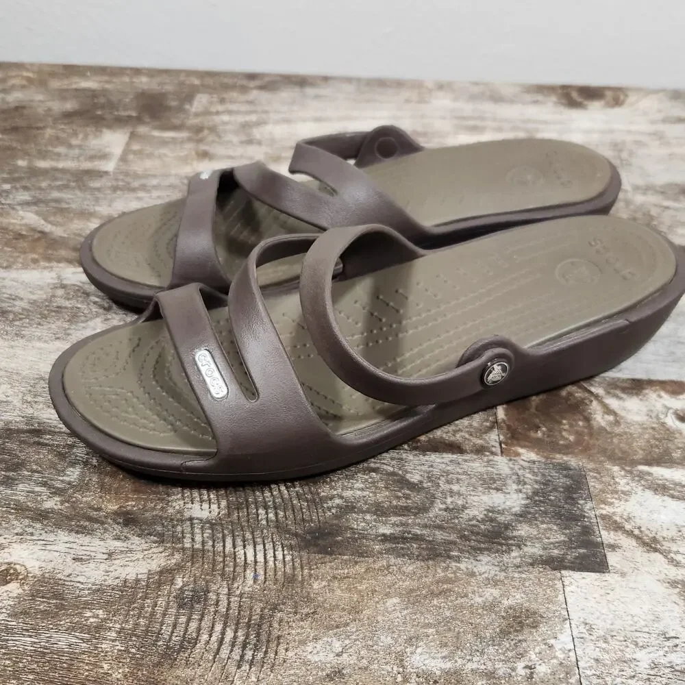 CROCS women size