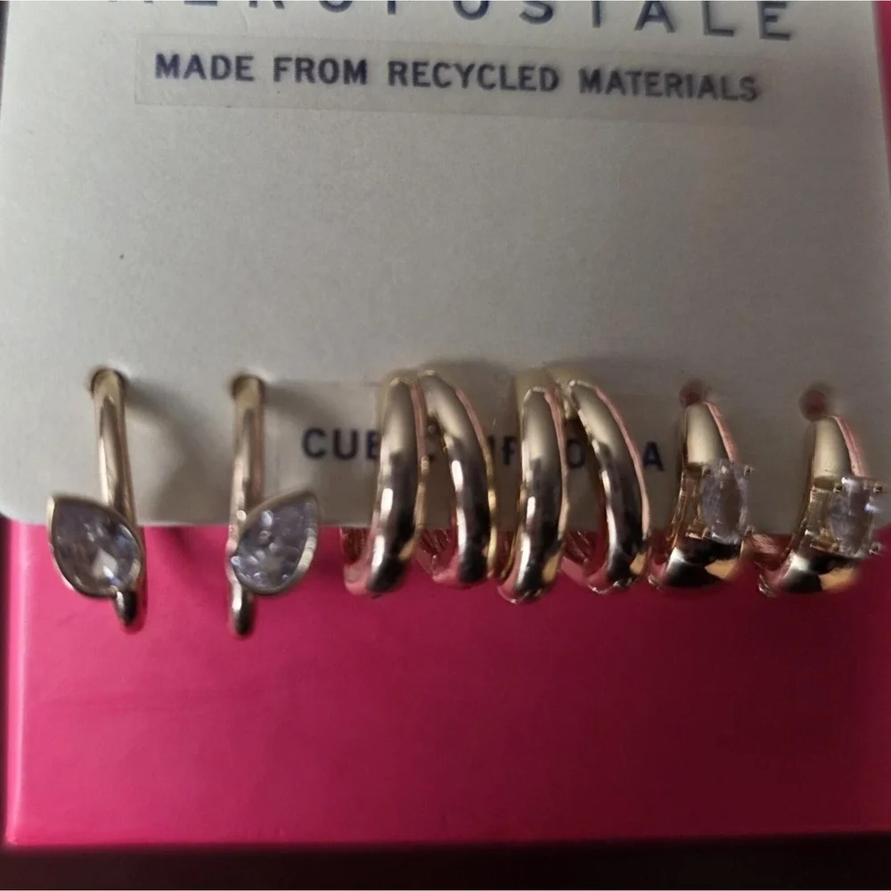 Aeropostale earring set