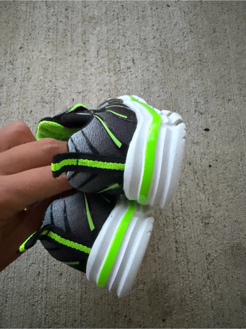 Skechers good size