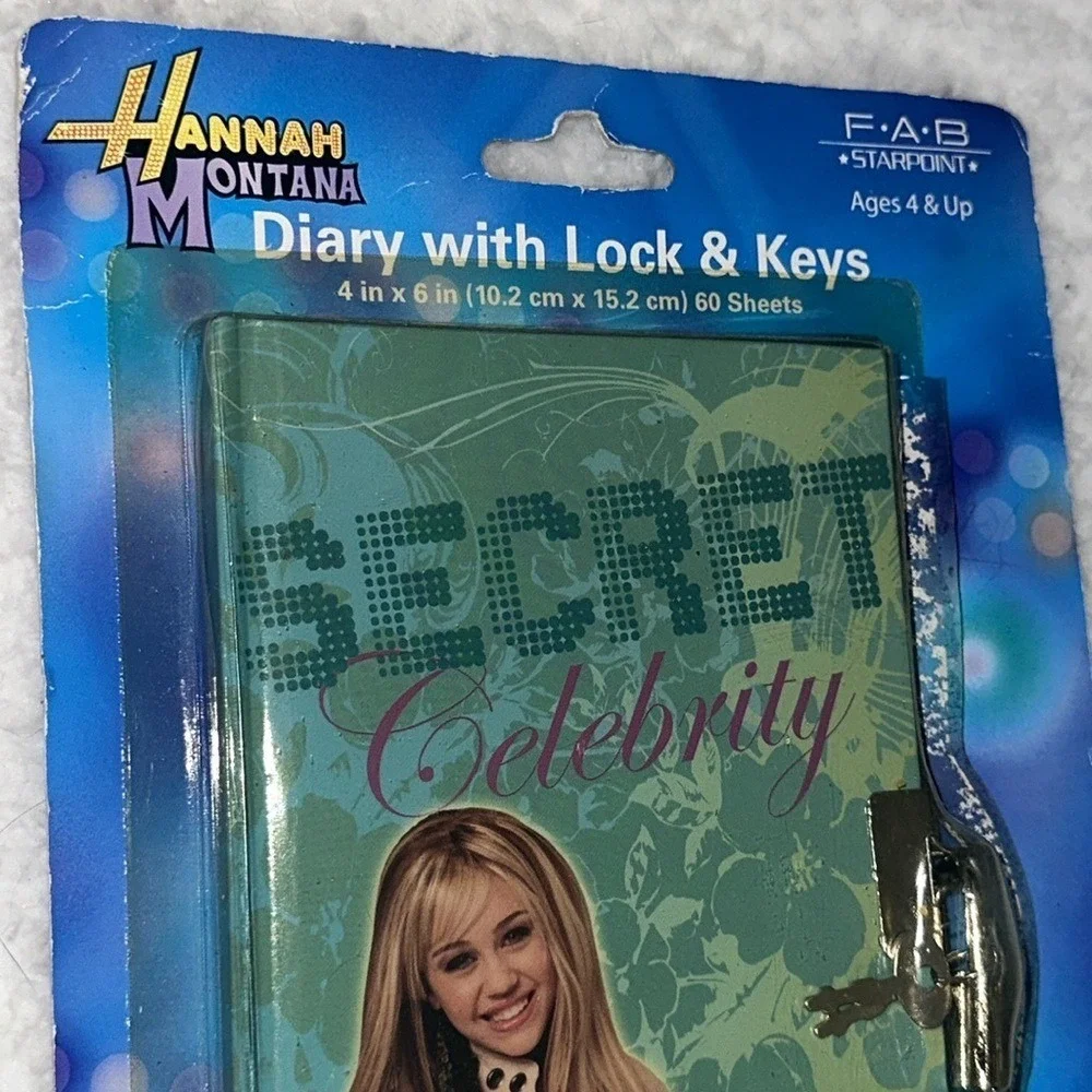 Disney Hannah Montana Diary with Lock and Keys Secret Celebrity Journal 60 Sheet