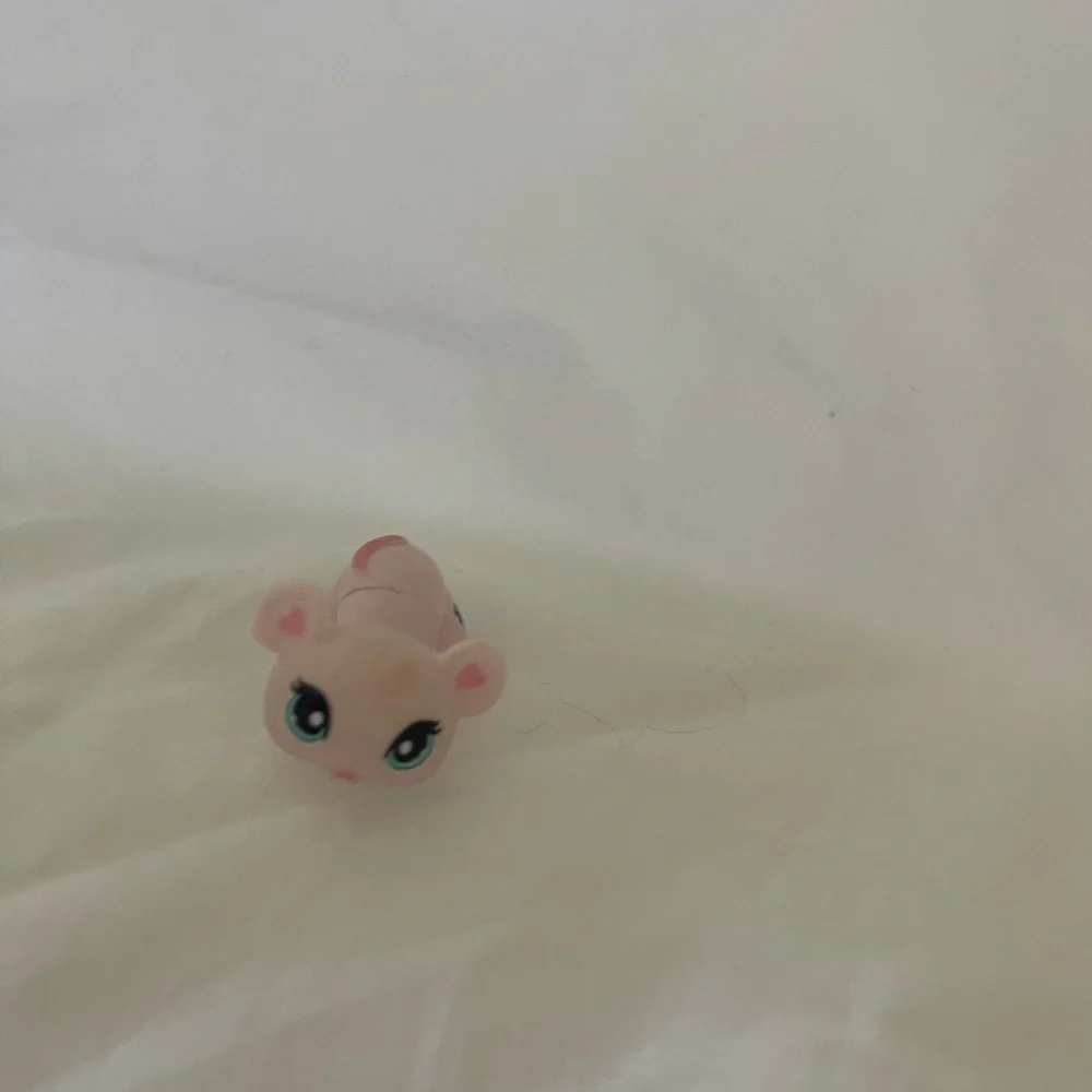 Littlest Pet Shop littlest pet