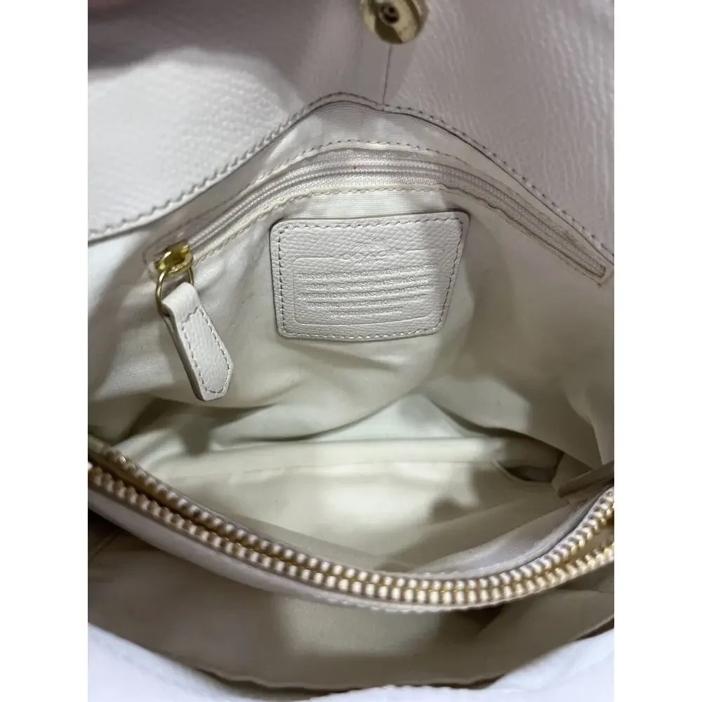 Coach authenticated minetta