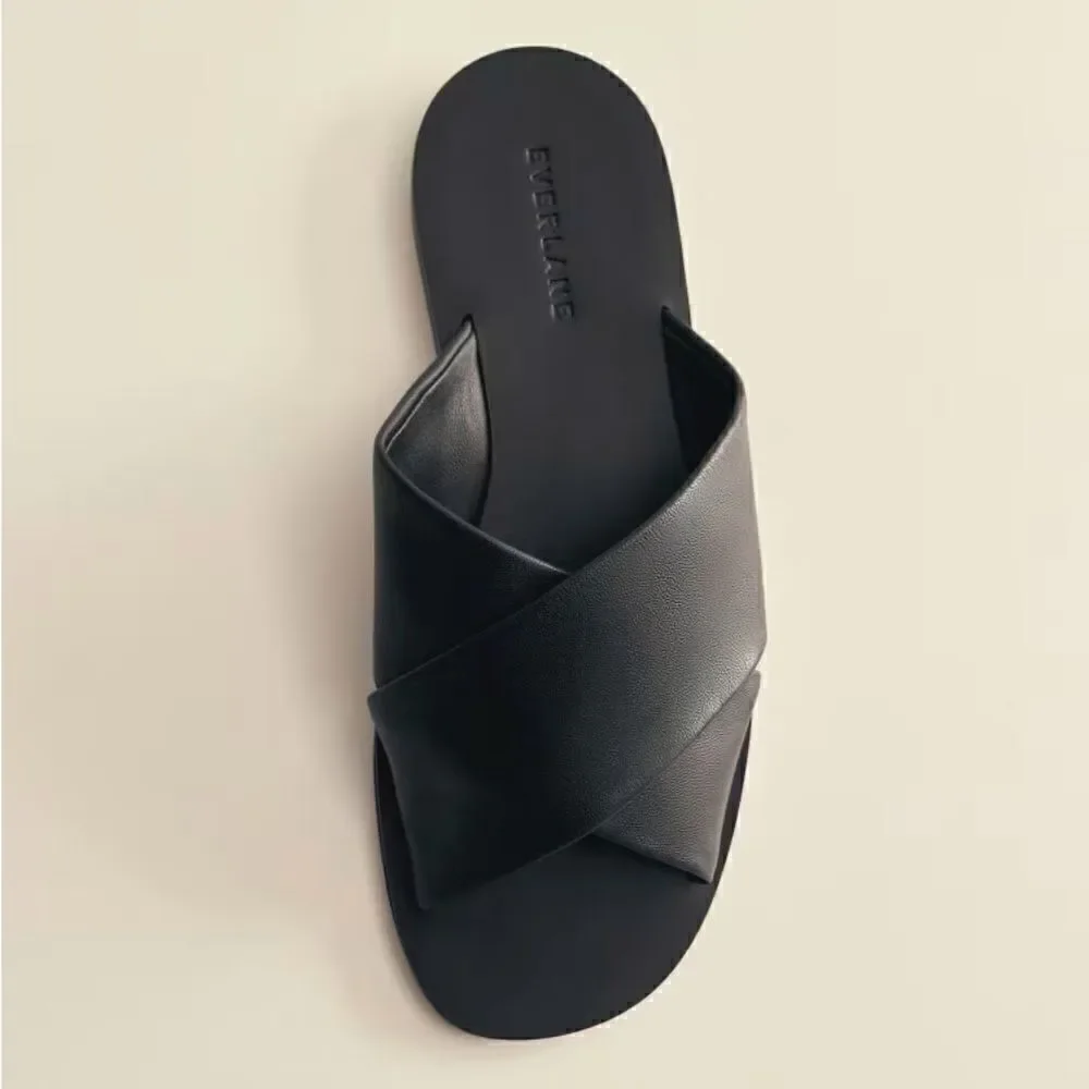 NEW Everlane The Day Crossover Sandal in Black leather
