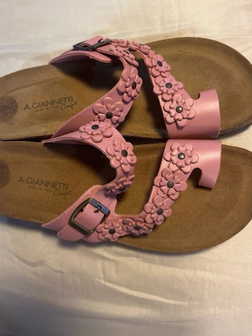 A. Giannetti wear footbed accents