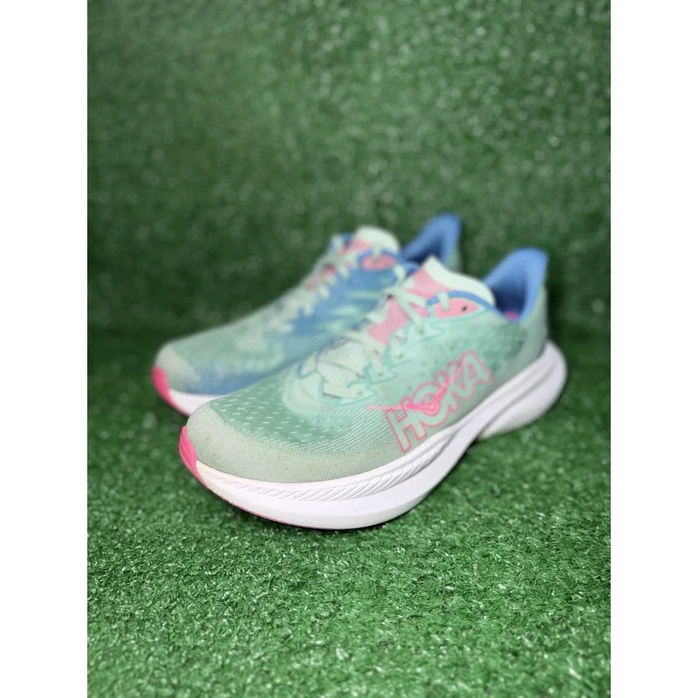 Hoka One One hoka one