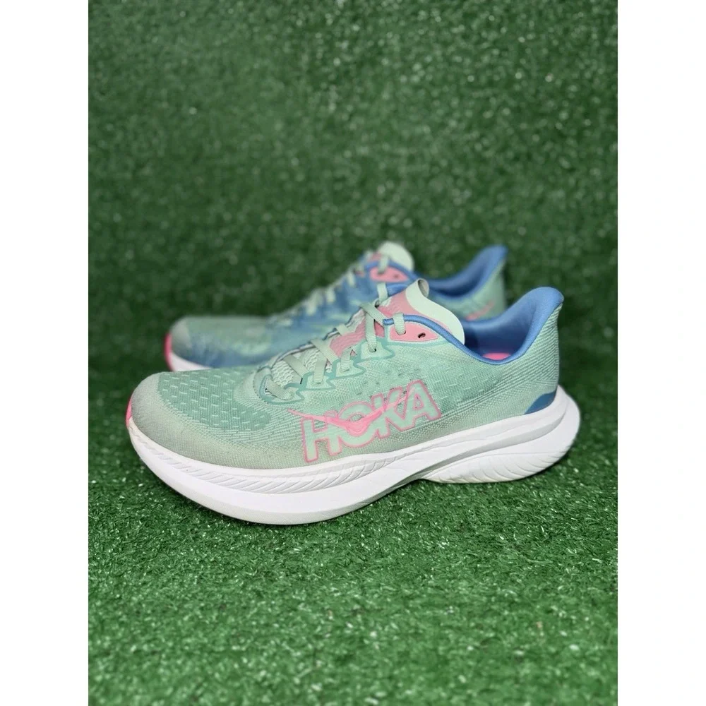 Hoka One One hoka one