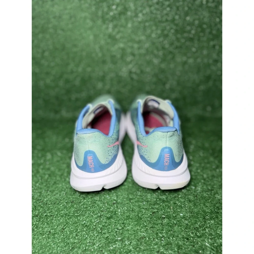 Hoka One One hoka one
