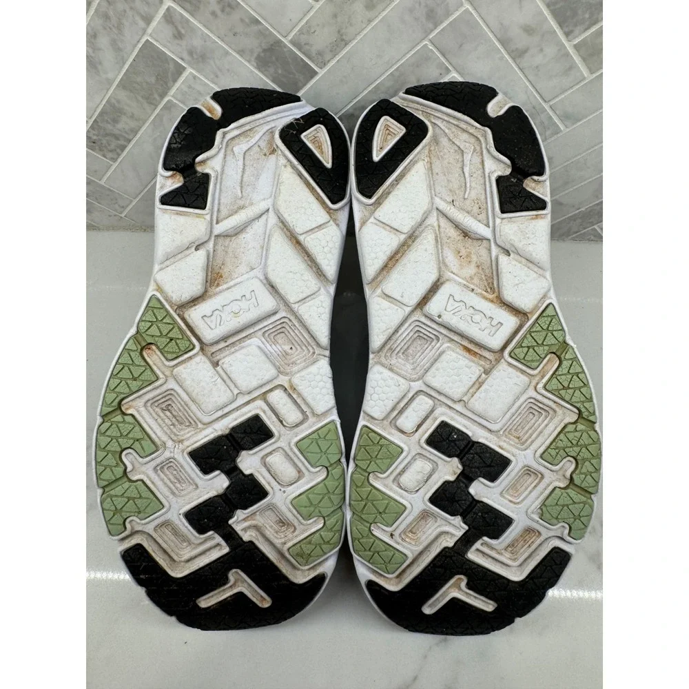 Hoka One One hoka one