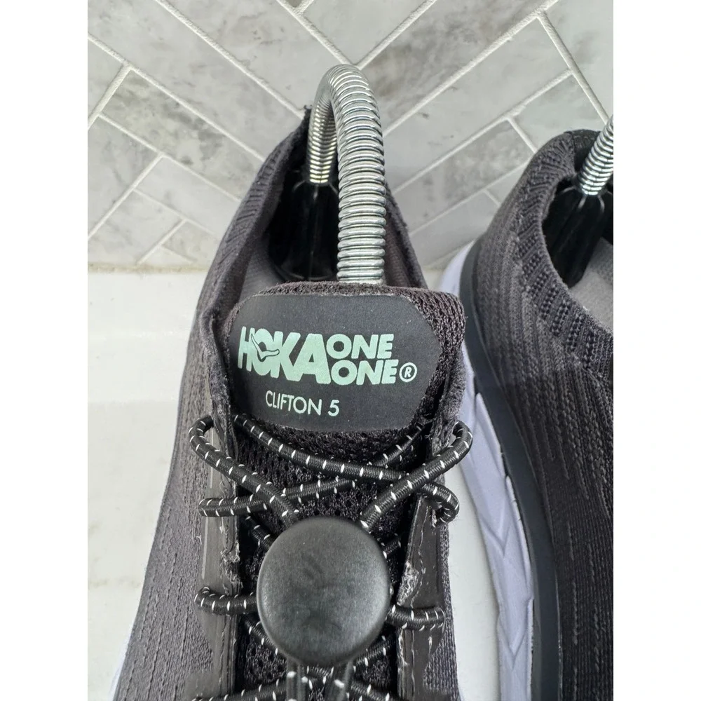 Hoka One One hoka one