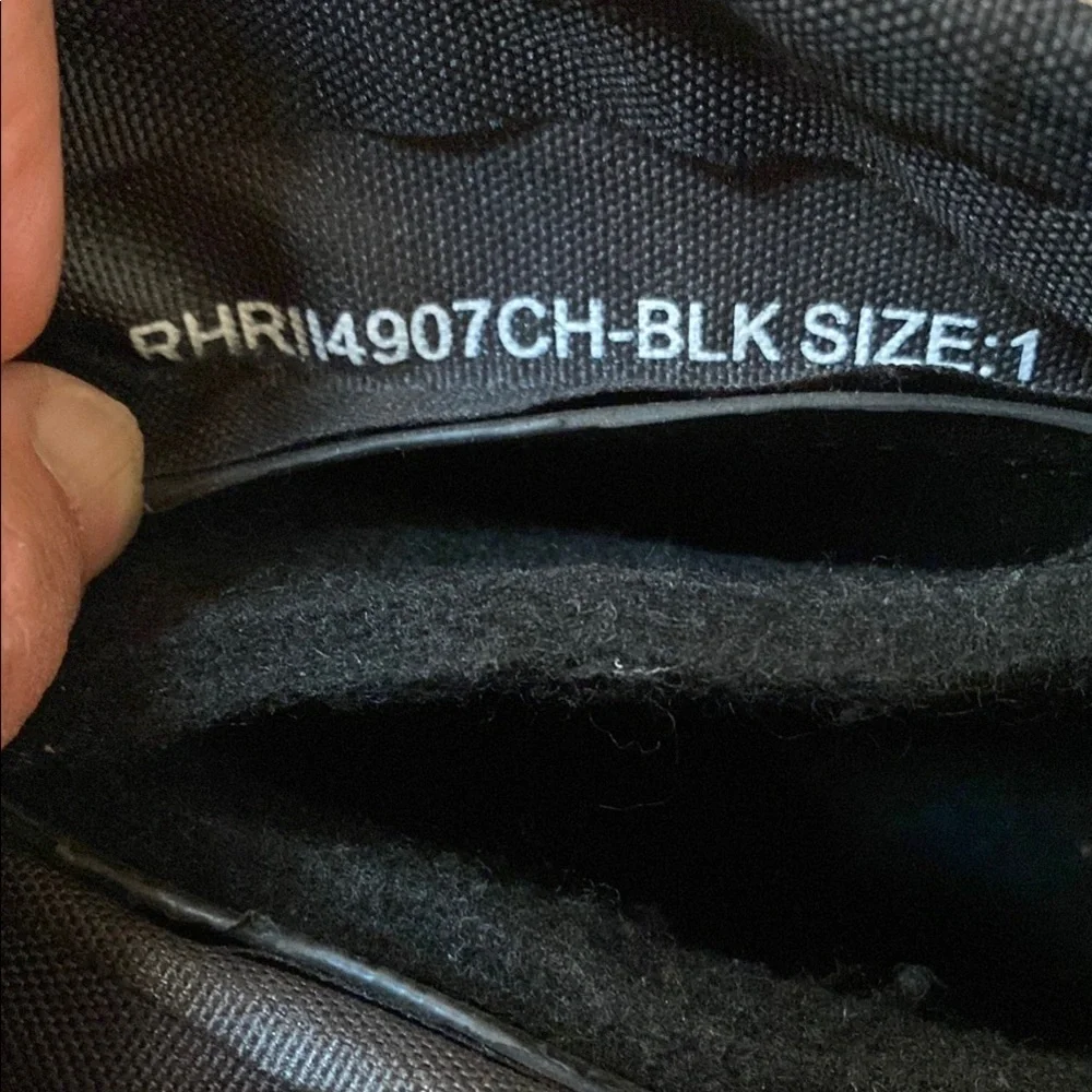 Kids Size 1 Sleek Black Lined Snow Boots Winter Outdoor Fall